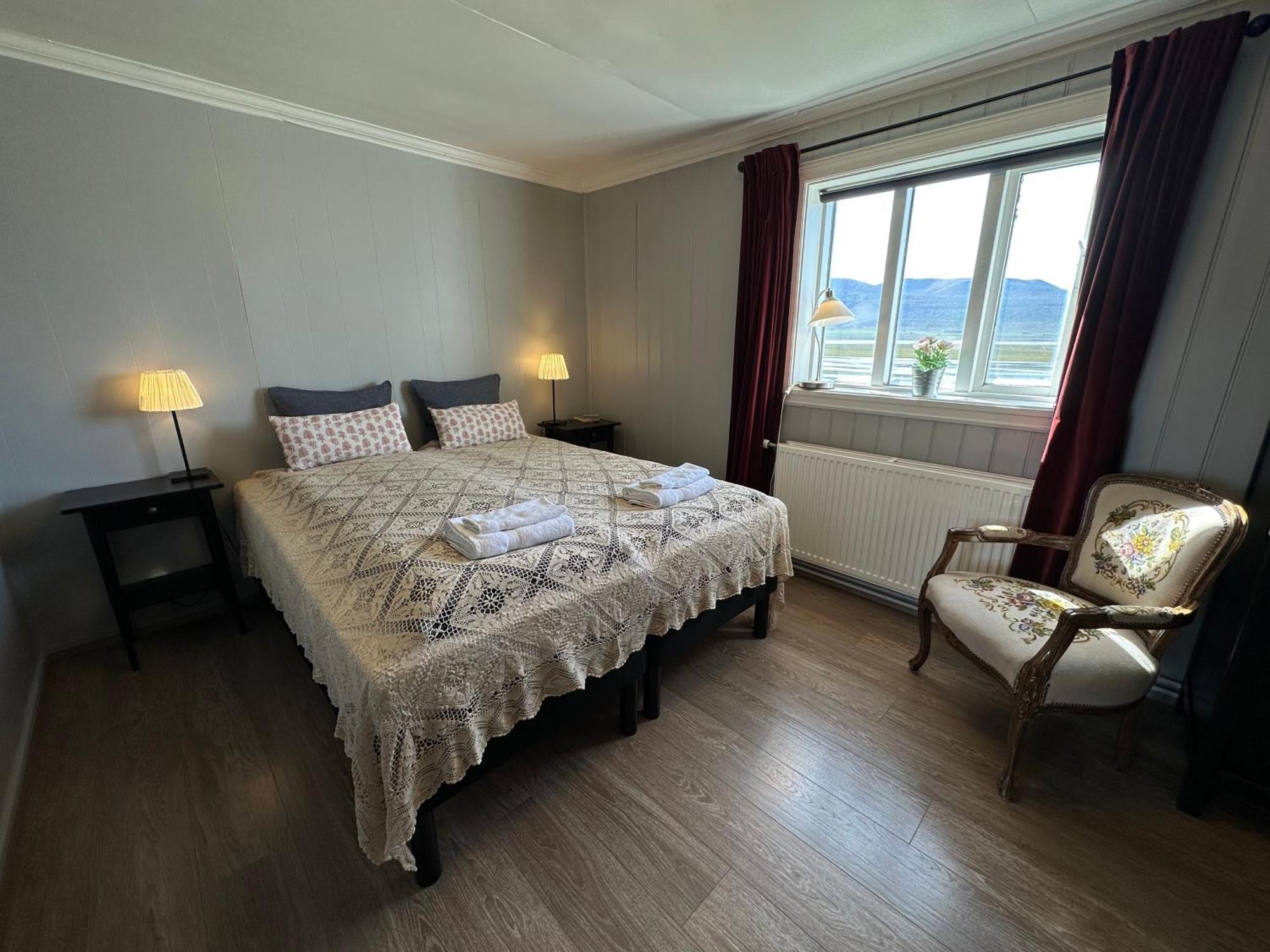 Helluland Guesthouse Saudarkrokur Kültér fotó