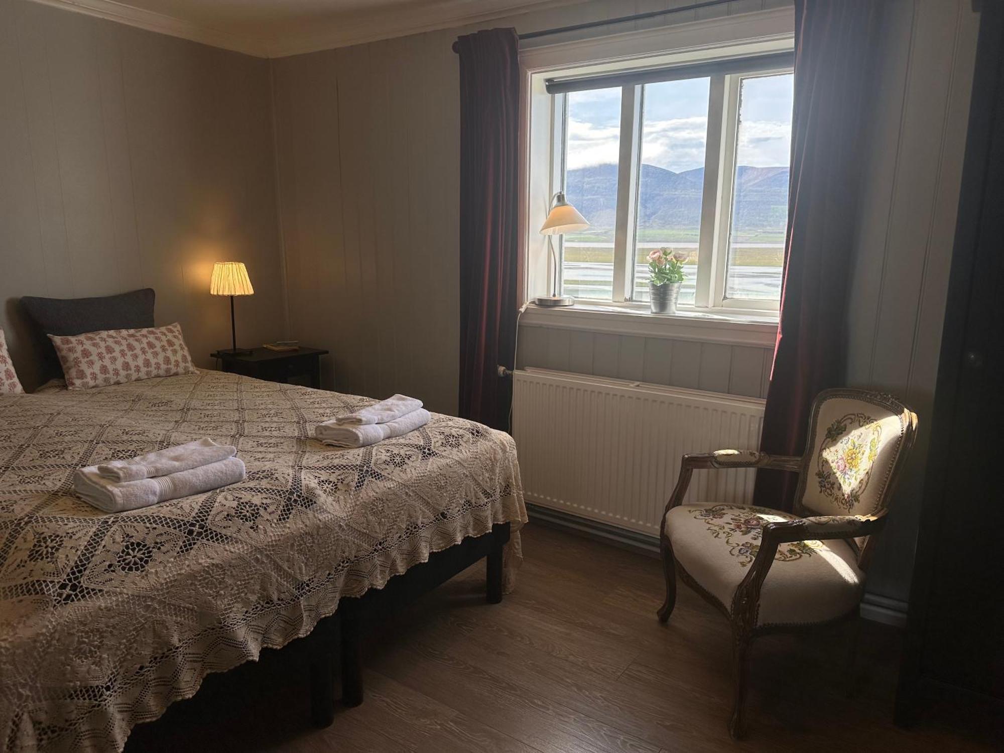 Helluland Guesthouse Saudarkrokur Kültér fotó